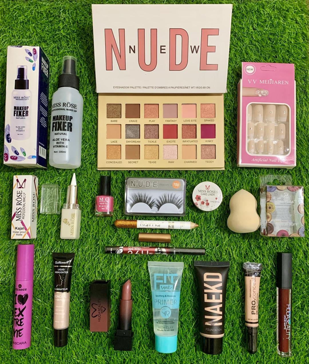 Complete Face Makeup Deal - 17 in 1